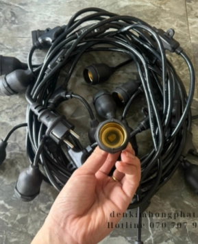 Đèn dây ngoài trời (Loại 1) 10 M 15 đui trang trí quán chưa bóng