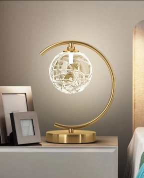 Đèn bàn bằng đồng quả địa cầu KHP7731