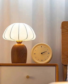 Đèn bàn thân gỗ chao vải VT190725